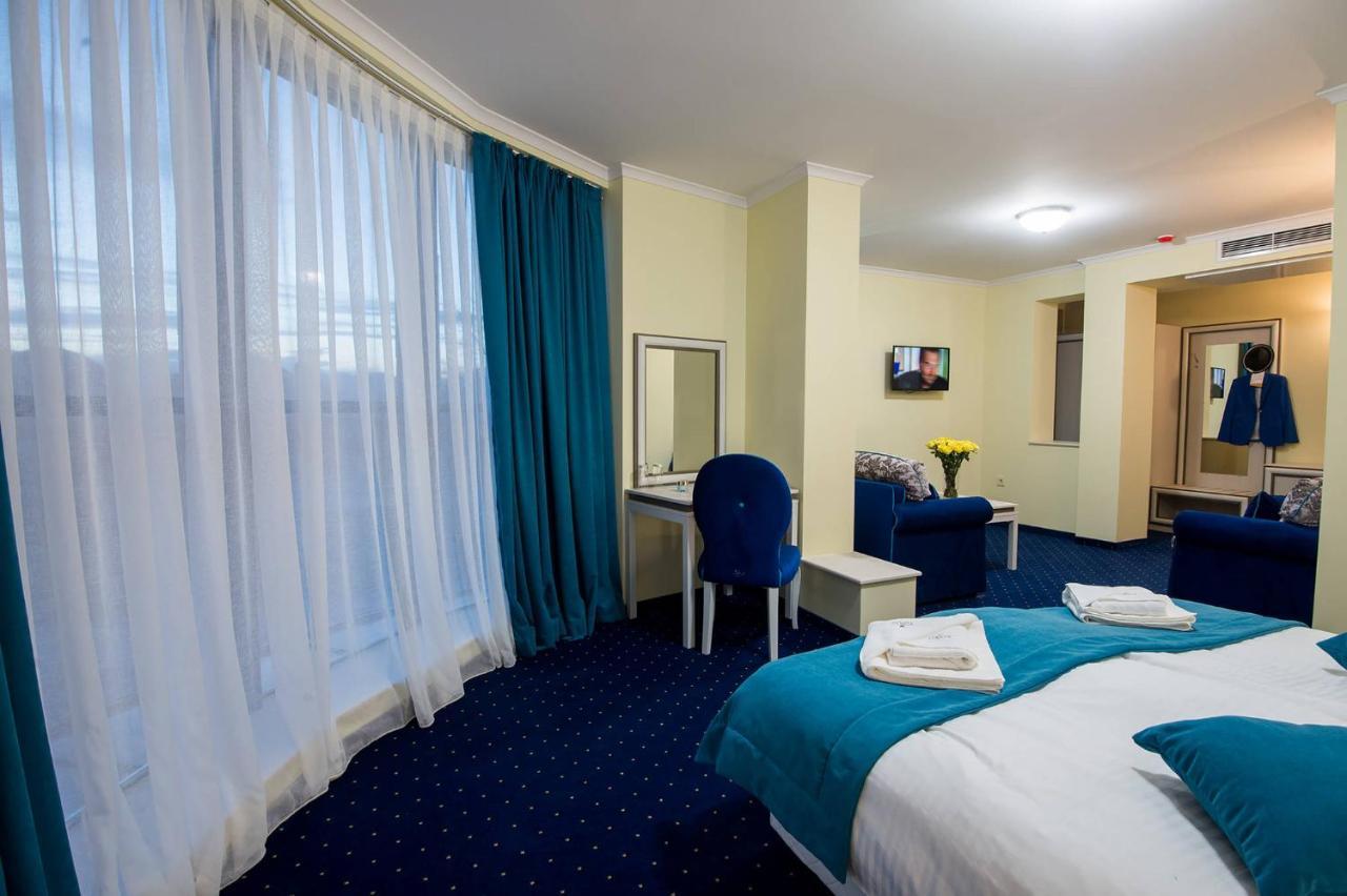 Hotel Forum Pazardžik Esterno foto